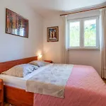 Cozy In With Wifi Appartement Poreč