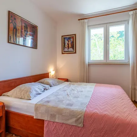 Lovely In With Wifi Apartamento Poreč