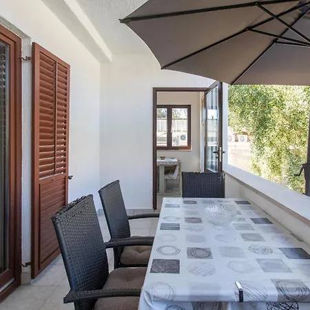 Apartman Lovely In With Wifi