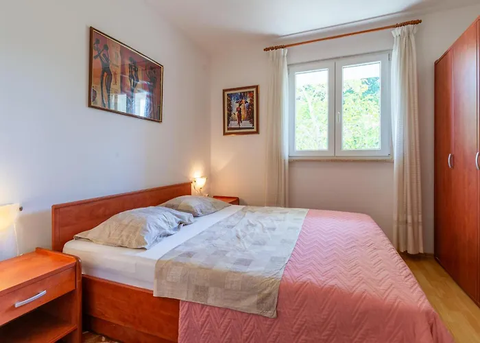 Lovely In With Wifi Daire Poreč